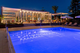 4* Apollo Resort Art Hotel – Κυπαρισσία, Μεσσηνία ✦ 2 Ημέρες (1 Διανυκτέρευση) ✦ 2 άτομα + 2 παιδιά 1 έως 11 ετών και 1 έως 2 ετών ✦ 18 ✦ έως 31/10/2026 ✦ Κοντά σε παραλία!