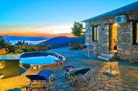 Pelion Goddess – Άγιος Γεώργιος Νηλείας, Πήλιο ✦ 3 Ημέρες (2 Διανυκτερεύσεις) ✦ 2 άτομα + 1 παιδί ενός έτους ✦ 1 ✦ έως 30/06/2026 ✦ Επιλέξτε 3 διανυκτερεύσεις και πληρώστε μόνο τις 2!