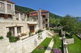 4* Emotions Country Resort – Καρπενήσι ✦ 2 Ημέρες (1 Διανυκτέρευση) ✦ 2 άτομα + 1 παιδί έως 1 έτους ✦ 18 ✦ έως 30/09/2026 ✦ Θαυμάσια Τοποθεσία!
