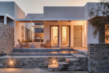 SummerSalt Villa – Μώλος, Πάρος ✦ 4 Ημέρες (3 Διανυκτερεύσεις) ✦ 6 άτομα ✦ 1 ✦ έως 30/10/2026 ✦ Μπροστά στην παραλία!