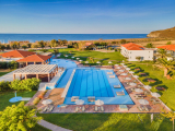 4* Aeolian Village Beach Resort – Σκάλα Ερεσού, Λέσβος ✦ 2 Ημέρες (1 Διανυκτέρευση) ✦ 2 άτομα + 2 παιδιά 1 έως 11 ετών και 1 έως 1 έτους ✦ 22 ✦ έως 06/10/2026 ✦ Mini Club για παιδιάΙδιωτική Παραλία!