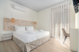 Costa Vasia Boutique Apartments – Βραχάτι Κορινθίας ✦ -25% ✦ 2 Ημέρες (1 Διανυκτέρευση) ✦ έως 6 άτομα ✦ 1 ✦ έως 31/12/2026 ✦ Επιλέξτε 3 διανυκτερεύσεις και πληρώστε μόνο τις 2!