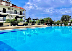 Bruskos Hotel & Suites – Άγιος Γεώργιος Αργυράδων, Κέρκυρα ✦ -15% ✦ 3 Ημέρες (2 Διανυκτερεύσεις) ✦ 2 άτομα + 1 παιδί έως 1 έτους ✦ 2 ✦ έως 01/11/2026 ✦ ΔΩΡΟ το Πρωινό!