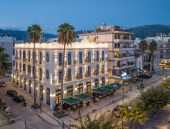 5* Grand Hotel Kalamata – Καλαμάτα ✦ 2 Ημέρες (1 Διανυκτέρευση) ✦ 2 άτομα ✦ 20 ✦ έως 31/12/2026 ✦ Κοντά στο κέντρο της πόλης!