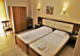 Gold Stern Hotel – Παραλία Κατερίνης ✦ 5 Ημέρες (4 Διανυκτερεύσεις) ✦ 2 άτομα + 1 παιδί έως 1 έτους ✦ 2 ✦ έως 26/09/2026 ✦ Μόλις 70μ από τη θάλασσα!