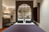 Stoes Boutique Hotel – Ιωάννινα ✦ 2 Ημέρες (1 Διανυκτέρευση) ✦ 2 άτομα ✦ 19 ✦ έως 11/03/2027 ✦ Υπέροχη Τοποθεσία!