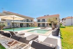 AlexMare Suites – Σκάλα Φούρκας, Χαλκιδική ✦ 3 Ημέρες (2 Διανυκτερεύσεις) ✦ 2 άτομα + 1 παιδί έως 1 έτους ✦ 1 ✦ έως 12/10/2026 ✦ Κοντά στην παραλία!
