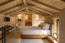 Korona Boutique Hotel – Οίτυλο, Μάνη ✦ -30% ✦ 2 Ημέρες (1 Διανυκτέρευση) ✦ 2 άτομα ✦ 2 ✦ έως 10/10/2026 ✦ Επιλέξτε 3 διανυκτερεύσεις και πληρώστε μόνο τις 2!