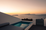 El Destino Suites – Ακρωτήρι, Σαντορίνη ✦ 3 Ημέρες (2 Διανυκτερεύσεις) ✦ 2 άτομα ✦ 1 ✦ έως 05/10/2026 ✦ Μοναδική θέα στην Καλντέρα!