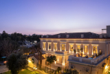 4* La Divina – Αθήνα ✦ 2 Ημέρες (1 Διανυκτέρευση) ✦ 2 άτομα + 1 παιδί έως 2 ετών ✦ 2 ✦ έως 01/02/2027 ✦ Στην καρδιά της Αθήνας!