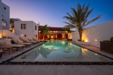 Meroviglia Boutique Hotel – Ημεροβίγλι, Σαντορίνη ✦ 3 Ημέρες (2 Διανυκτερεύσεις) ✦ 2 άτομα ✦ 2 ✦ έως 30/09/2026 ✦ Υπέροχη Τοποθεσία!