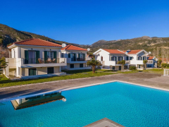 Captain’s Villas – Κατελειός, Κεφαλονιά ✦ 2 Ημέρες (1 Διανυκτέρευση) ✦ 5 άτομα ✦ 1 ✦ έως 31/10/2026 ✦ Θαυμάσια Τοποθεσία!