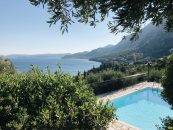 Gran Domenica Villa – Νησάκι, Κέρκυρα ✦ 8 Ημέρες (7 Διανυκτερεύσεις) ✦ 4 άτομα + 1 παιδί έως 2 ετών ✦ 1 ✦ έως 01/11/2026 ✦ Εκπληκτική θέα!