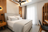 Phaistos Suites – Άγιος Προκόπιος, Νάξος ✦ 4 Ημέρες (3 Διανυκτερεύσεις) ✦ 2 άτομα + 1 παιδί έως και 1 έτους ✦ 1 ✦ 01/05/2027 έως 21/10/2027 ✦ Κοντά στην Παραλία!