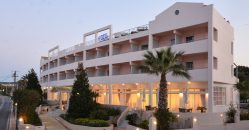 Glarentza Hotel Kyllini – Κυλλήνη ✦ 2 Ημέρες (1 Διανυκτέρευση) ✦ 2 άτομα + 1 παιδί έως 5 ετών ✦ 2 ✦ έως 31/12/2026 ✦ Κοντά στο λιμάνι!