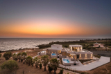 Mast Luxury Residences – Μαραθόπολη, Μεσσηνία ✦ 3 Ημέρες (2 Διανυκτερεύσεις) ✦ 2 άτομα + 1 παιδί έως και 2 ετών ✦ 1 ✦ έως 29/11/2026 ✦ Πανοραμική θέα στο Ιόνιο!