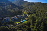 Alti Parnassos Residences – Αμφίκλεια, Παρνασσός ✦ 3 Ημέρες (2 Διανυκτερεύσεις) ✦ 2 άτομα + 1 παιδί έως 2 ετών ✦ 1 ✦ έως 10/05/2027 ✦ Υπέροχη Τοποθεσία!