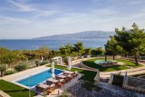 Cavos Boutique Homes – Ίσθμια, Κόρινθος ✦ 3 Ημέρες (2 Διανυκτερεύσεις) ✦ έως 6 άτομα ✦ 1 ✦ έως 10/05/2027 ✦ Με Ιδιωτική Πισίνα!