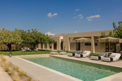 The Attican Villa & Estate – Ανάβυσσος, Αθήνα ✦ 3 Ημέρες (2 Διανυκτερεύσεις) ✦ έως 8 άτομα ✦ 1 ✦ έως 01/02/2027 ✦ Πανοραμική θέα!