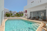 4* Argo Boutique Hotel – Χώρα, Νάξος ✦ 2 Ημέρες (1 Διανυκτέρευση) ✦ 2 άτομα ✦ 18 ✦ έως 31/10/2026 ✦ Κοντά σε παραλία!