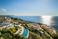 4* Aria Estate Suites & Spa – Μάνη ✦ 2 Ημέρες (1 Διανυκτέρευση) ✦ 2 άτομα ✦ 2 ✦ έως 09/11/2026 ✦ Εκπληκτική Θέα!