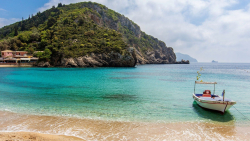 4* Ariti Grand Hotel – Κανόνι, Κέρκυρα ✦ -30% ✦ 2 Ημέρες (1 Διανυκτέρευση) ✦ 2 άτομα + 1 παιδί έως 1 έτους ✦ 22 ✦ έως 31/10/2026 ✦ ΔΩΡΟ η Ημιδιατροφή!Μοναδική Θέα!