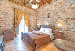 4* Castello di Haria – Διρός, Μάνη ✦ -25% ✦ 2 Ημέρες (1 Διανυκτέρευση) ✦ 2 άτομα + 1 παιδί έως 1 έτους ✦ 2 ✦ έως 31/10/2026 ✦ Επιλέξτε 4 διανυκτερεύσεις και πληρώστε μόνο τις 3!