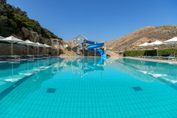 4* Dolphin Bay Seaside Resort & Suites – Γαλησσάς, Σύρος ✦ 2 Ημέρες (1 Διανυκτέρευση) ✦ 2 άτομα + 1 παιδί έως 2 ετών ✦ 20 ✦ 15/05/2026 έως 26/09/2026 ✦ ΝΕΡΟΤΣΟΥΛΗΘΡΕΣ!Υπέροχη τοποθεσία!