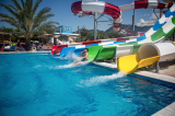 4* Florida Blue Bay – Ψαθόπυργος ✦ -30% ✦ 3 Ημέρες (2 Διανυκτερεύσεις) ✦ 2 άτομα + 1 παιδί έως 12 ετών ✦ 2 ✦ έως 31/08/2026, με Πρωινό ✦ Έκπτωση 30% στις νεροτσουλήθρες του Calma Water Park