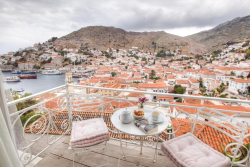 4* Hydra Hotel – Ύδρα ✦ 3 Ημέρες (2 Διανυκτερεύσεις) ✦ 2 άτομα ✦ 2 ✦ έως 31/10/2026 ✦ Καταπληκτική Τοποθεσία!