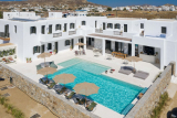 5* Koukoumi Hotel – Άνω Μερά, Μύκονος ✦ 2 Ημέρες (1 Διανυκτέρευση) ✦ 2 άτομα + 1 παιδί έως 2 ετών ✦ 2 ✦ έως 01/11/2026 ✦ Το μοναδικό Vegan ξενοδοχείο στην Ελλάδα!