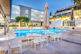 4* Kriopigi Hotel – Κρυοπηγή, Χαλκιδική ✦ 2 Ημέρες (1 Διανυκτέρευση) ✦ 2 άτομα + 2 παιδιά, 1 έως 11 ετών και 1 έως 1 έτους ✦ 22 ✦ 14/05/2027 έως 10/10/2027 ✦ Ιδανικό για οικογένειες!