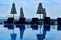4* Red Tower Hotel – Νικιάνα, Λευκάδα ✦ 2 Ημέρες (1 Διανυκτέρευση) ✦ 2 άτομα + 1 παιδί έως 11 ετών ✦ 2 ✦ 01/05/2026 έως 27/09/2026 ✦ Υπέροχη Τοποθεσία!