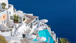 5* Katikies Santorini / The Leading Hotels of the World – Οία, Σαντορίνη ✦ 2 Ημέρες (1 Διανυκτέρευση) ✦ 2 άτομα ✦ 2 ✦ έως 07/11/2026 ✦ Μαγευτική Τοποθεσία!