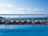 4* Atrium Hotel Skiathos – Αγία Παρασκευή, Σκιάθος ✦ 3 Ημέρες (2 Διανυκτερεύσεις) ✦ 2 άτομα + 1 παιδί έως 3 ετών ✦ 20 ✦ έως 08/10/2026 ✦ Κοντά στην παραλία!