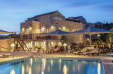 4* Thirides Beach Resort – Γύθειο ✦ 2 Ημέρες (1 Διανυκτέρευση) ✦ 2 άτομα ✦ 2 ✦ έως 15/10/2026 ✦ Μπροστά στην παραλία!