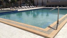 4* Hanioti Melathron – Χανιώτη, Χαλκιδική ✦ 2 Ημέρες (1 Διανυκτέρευση) ✦ 2 άτομα + 1 παιδί έως 12 ετών ✦ 2 ✦ 23/08/2026 έως 08/09/2026 ✦ Δίπλα στην παραλία!