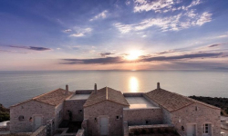 4* Aria Estate Suites & Spa | Αρεόπολη, Μάνη