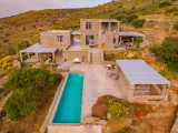 Agrikea Farm Stay – Κορησσία, Κέα ✦ 3 Ημέρες (2 Διανυκτερεύσεις) ✦ 2 άτομα ✦ 1 ✦ έως 01/10/2026 ✦ Υπέροχη Τοποθεσία!