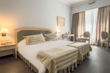 4* Airotel Stratos Vassilikos Hotel – Αθήνα ✦ 2 Ημέρες (1 Διανυκτέρευση) ✦ 2 άτομα + 1 παιδί έως 2 ετών ✦ 2 ✦ έως 30/04/2027 ✦ Κοντά στο κέντρο της πόλης!