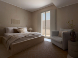 Akria Seaside Suites – Νάουσα, Πάρος ✦ 2 Ημέρες (1 Διανυκτέρευση) ✦ 2 άτομα + 1 παιδί έως 2 ετών ✦ 18 ✦ έως 15/10/2026 ✦ Στο κέντρο της Νάουσας!