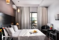 Areos Hotel Athens – Αθήνα ✦ 2 Ημέρες (1 Διανυκτέρευση) ✦ 2 άτομα ✦ 1 ✦ έως 31/10/2025 ✦ Κοντά στο κέντρο της πόλης!
