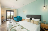 Aria Seaside Retreat Hotel – Νέος Μαρμαράς, Χαλκιδική ✦ 2 Ημέρες (1 Διανυκτέρευση) ✦ 2 άτομα + 1 παιδί έως 1 έτους ✦ 2 ✦ έως 01/10/2026 ✦ Μπροστά στη Θάλασσα!