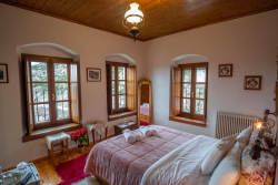 Casa Calda – Συρράκο, Τζουμέρκα ✦ 2 Ημέρες (1 Διανυκτέρευση) ✦ 2 άτομα + 1 παιδί έως 2 ετών ✦ 18 ✦ έως 18/12/2026 ✦ Υπέροχη Τοποθεσία!