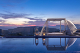 Colours of Mykonos – Μύκονος ✦ 2 Ημέρες (1 Διανυκτέρευση) ✦ 2 άτομα + 1 παιδί έως 2 ετών ✦ 2 ✦ έως 26/09/2026 ✦ Ειδυλλιακή τοποθεσία!