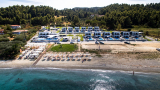 Crystal Villas and Suites – Πολύχρονο, Χαλκιδική ✦ 2 Ημέρες (1 Διανυκτέρευση) ✦ 2 άτομα + 1 παιδί έως 11 ετών ✦ 2 ✦ έως 30/09/2026 ✦ Θέα στον Τωροναίο κόλπο!
