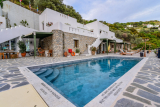 ELaiolithos – Μονή, Νάξος ✦ 2 Ημέρες (1 Διανυκτέρευση) ✦ 2 άτομα ✦ 37 ✦ έως 31/10/2026 ✦ Μαγευτική Τοποθεσία!