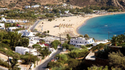 Galaxy Hotel – Μυλοπότας, Ίος ✦ 2 Ημέρες (1 Διανυκτέρευση) ✦ 2 άτομα ✦ 1 ✦ έως 25/09/2026 ✦ Κοντά σε παραλία!