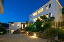Krinos Suites Hotel – Μπατσί, Άνδρος ✦ 3 Ημέρες (2 Διανυκτερεύσεις) ✦ 2 άτομα ✦ 1 ✦ 23/04/2027 έως 24/09/2027 ✦ Κοντά στην Παραλία!
