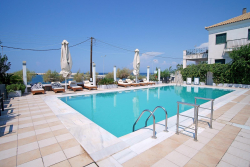 Kyparissia Beach Hotel – Λιμάνι Κυπαρισσίας, Κυπαρισσία ✦ 2 Ημέρες (1 Διανυκτέρευση) ✦ 2 άτομα + 1 παιδί έως 1 έτους ✦ 2 ✦ έως 31/12/2026 ✦ Κοντά στην παραλία!